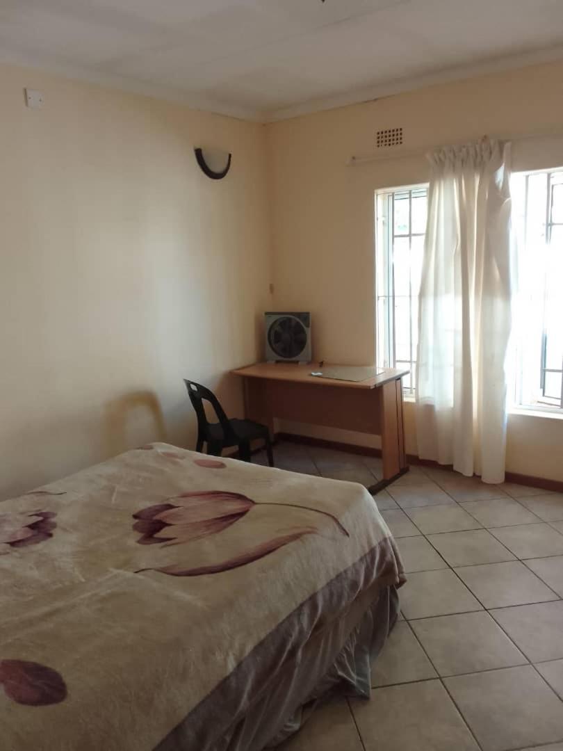 Sugar Shack Backpackers Botswana Gaborone Exterior foto